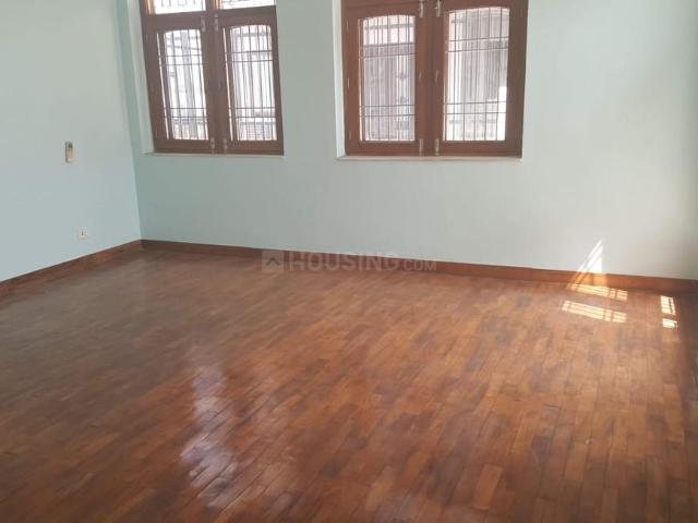 Residential Plot in Alpha II for resale Greater Noida. The reference number is 11016676