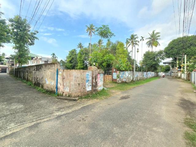 Residential Plot in Aluva for resale Kochi. The reference number is 20625483