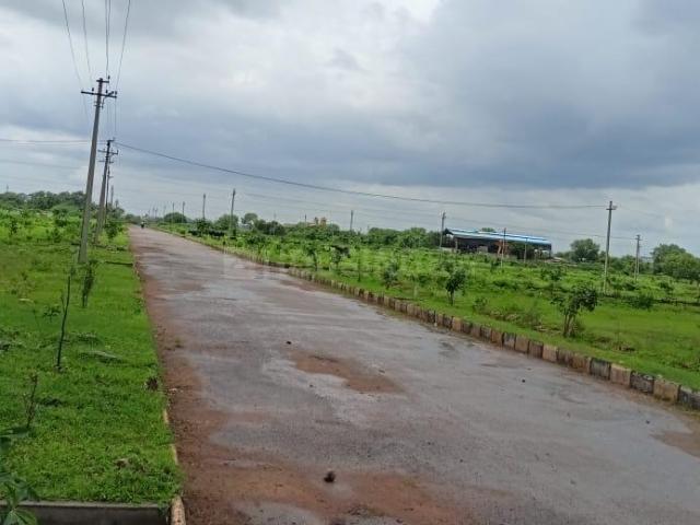 Residential Plot in Ameenpur for resale Sangareddy. The reference number is 15327644