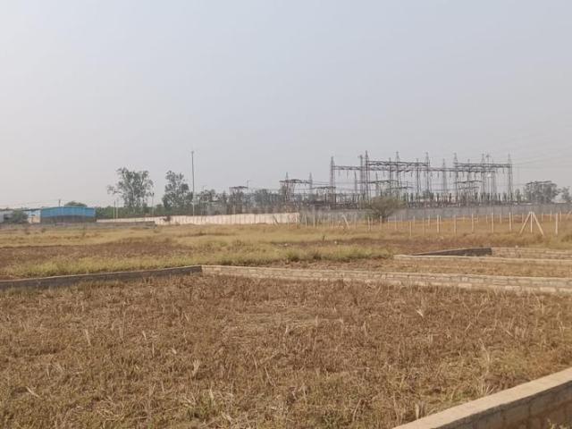 Residential Plot in Amleshwar for resale Raipur. The reference number is 19741514