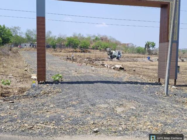Residential Plot in Amravati Road for resale Nagpur. The reference number is 20883656