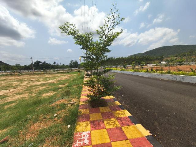 Residential Plot in Anandapuram for resale Visakhapatnam. The reference number is 20415174