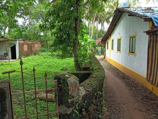 Residential Plot in Anjuna for resale Goa. The reference number is 16575819