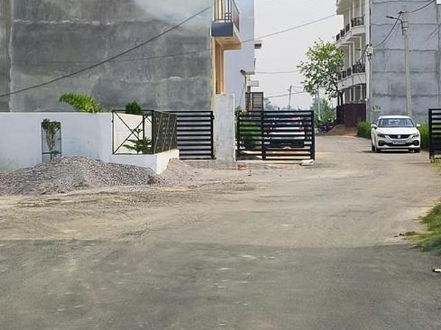 Residential Plot in Arjunganj for resale Lucknow. The reference number is 19207870