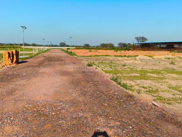 Residential Plot in Arruwa Khader for resale Vrindavan. The reference number is 19048451