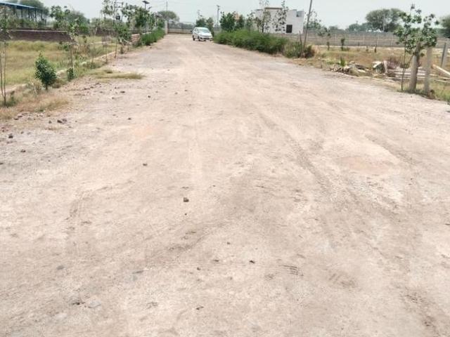 Residential Plot in Arruwa Khader for resale Vrindavan. The reference number is 20169165