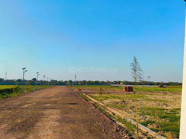 Residential Plot in Arruwa Khader for resale Vrindavan. The reference number is 20229272