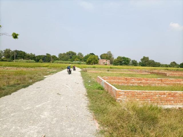 Residential Plot in Babatpur for resale Varanasi. The reference number is 10438438