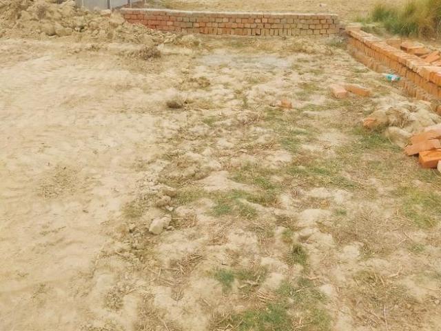 Residential Plot in Babatpur for resale Varanasi. The reference number is 20668651