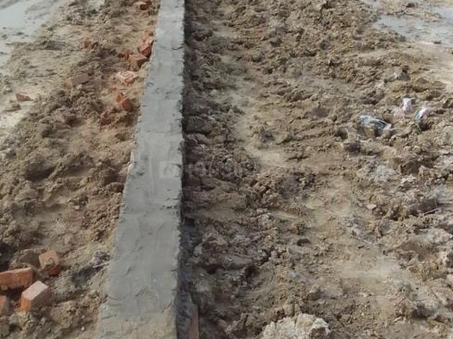 Residential Plot in Babatpur for resale Varanasi. The reference number is 20675619