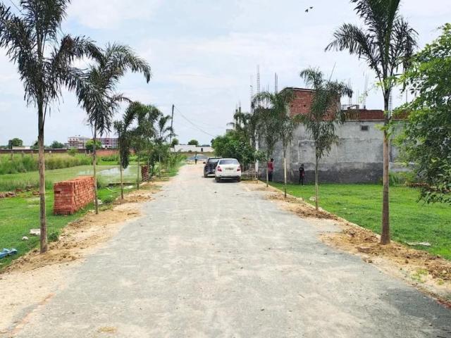 Residential Plot in Babatpur for resale Varanasi. The reference number is 20027992