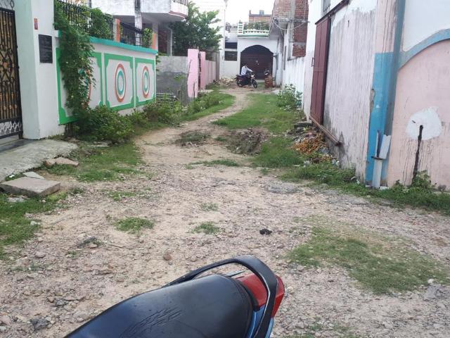 Residential Plot in Babatpur for resale Varanasi. The reference number is 7462242