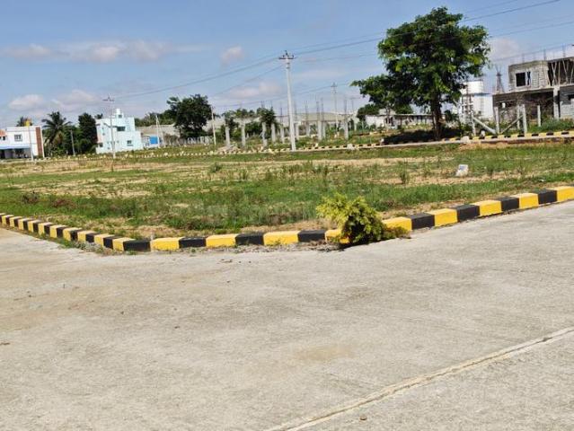 Residential Plot in Bagalur for resale Hosur. The reference number is 20428870