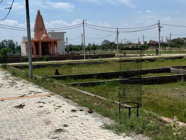 Residential Plot in Bad for resale Mathura. The reference number is 20072637