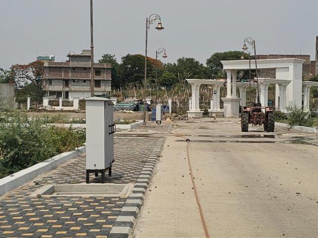 Residential Plot in Bada Bangarda for resale Indore. The reference number is 17535019