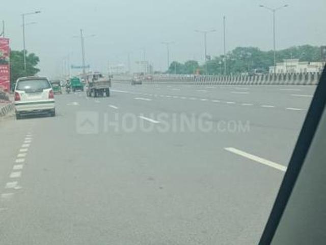 Residential Plot in Bamheta Village for resale Ghaziabad. The reference number is 17987634