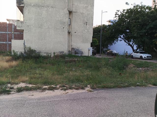 Residential Plot in Bamheta Village for resale Ghaziabad. The reference number is 20188747