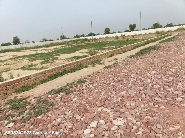 Residential Plot in Bamrauli Katara for resale Agra. The reference number is 17617508