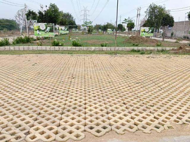 Residential Plot in Bana for resale Raipur. The reference number is 18342957