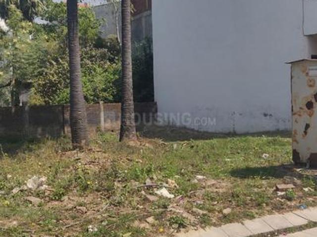 Residential Plot in Bangla Bazar for resale Lucknow. The reference number is 20531900