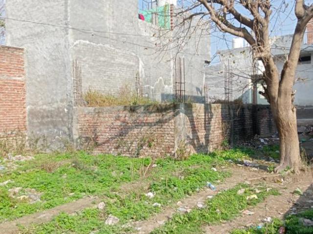 Residential Plot in Basantpur for resale Faridabad. The reference number is 16395544