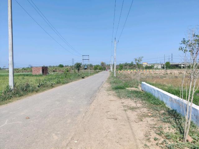 Residential Plot in Basantpur Saitli for resale Ghaziabad. The reference number is 16752227