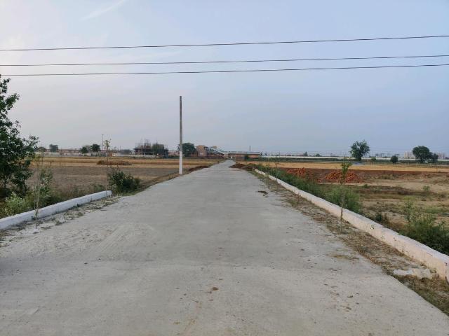 Residential Plot in Basantpur Saitli for resale Ghaziabad. The reference number is 17043325