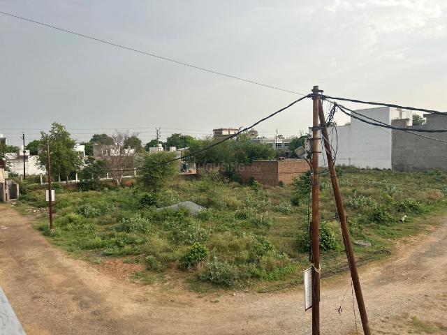 Residential Plot in Baroli Ahir for resale Agra. The reference number is 20571165