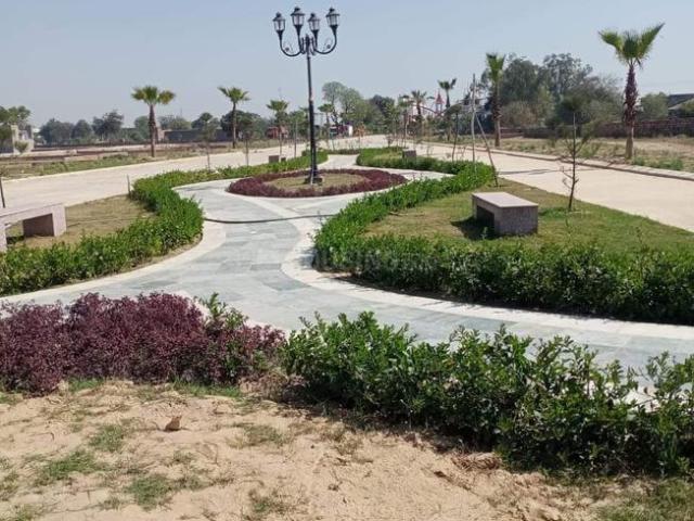 Residential Plot in Barsana for resale Mathura. The reference number is 10231846