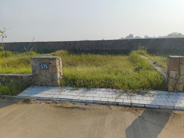 Residential Plot in Bavla for resale Ahmedabad. The reference number is 19904862