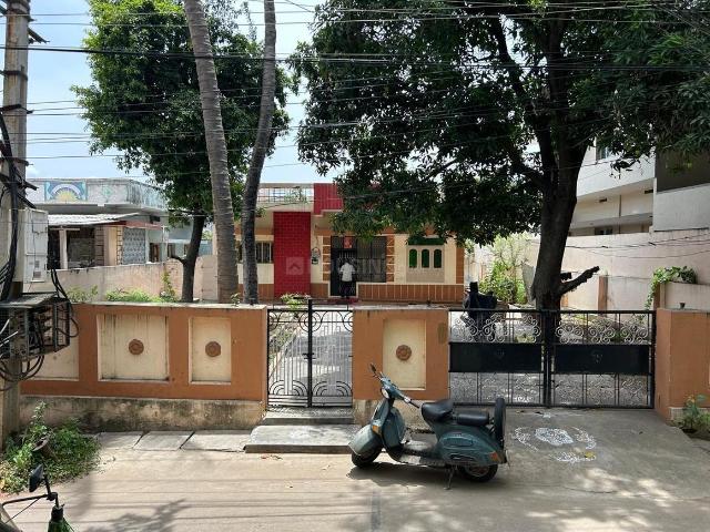 Residential Plot in Benz Circle for resale Vijayawada. The reference number is 20040010