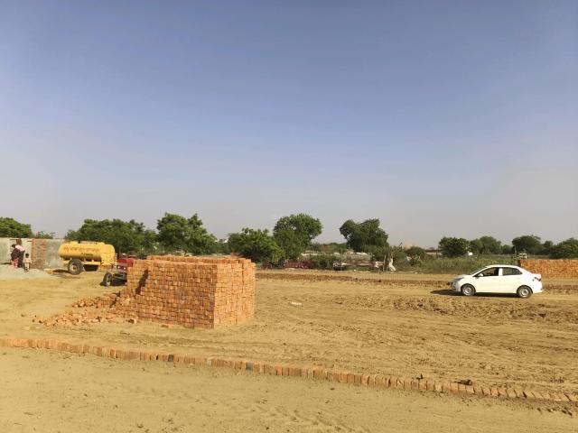 Residential Plot in Bhanauta for resale Greater Noida. The reference number is 19908453