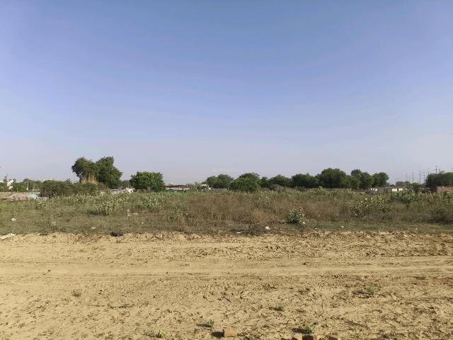 Residential Plot in Bhanauta for resale Greater Noida. The reference number is 19916630