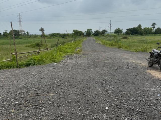 Residential Plot in Bhesan for resale Surat. The reference number is 18329303