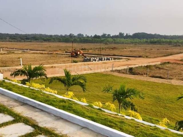 Residential Plot in Bhogapuram for resale Visakhapatnam. The reference number is 17739019