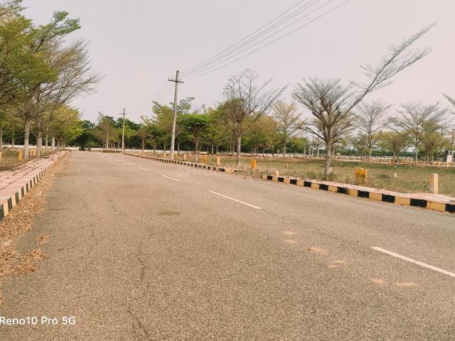 Residential Plot in Bhogapuram for resale Visakhapatnam. The reference number is 19762115