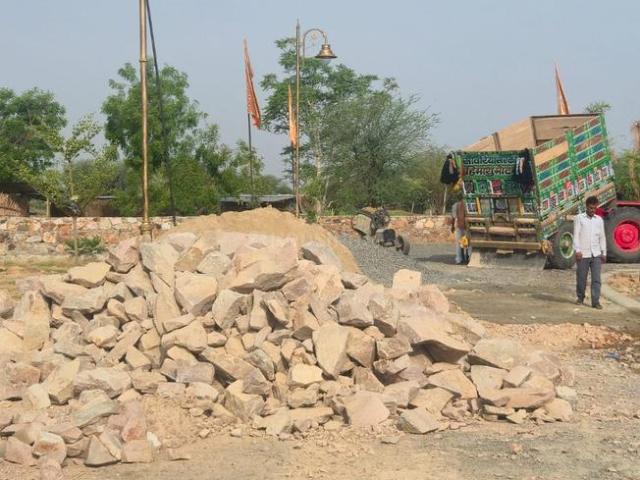 Residential Plot in Bichoon for resale Jaipur. The reference number is 20776739