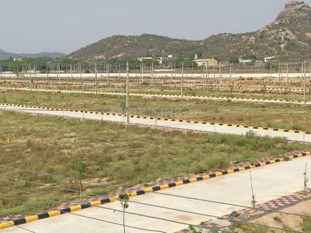 Residential Plot in Bibinagar for resale Yadadri Bhuvanagiri. The reference number is 19217959