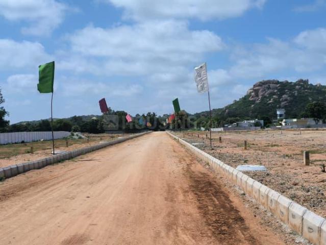 Residential Plot in Bibinagar for resale Yadadri Bhuvanagiri. The reference number is 19218024