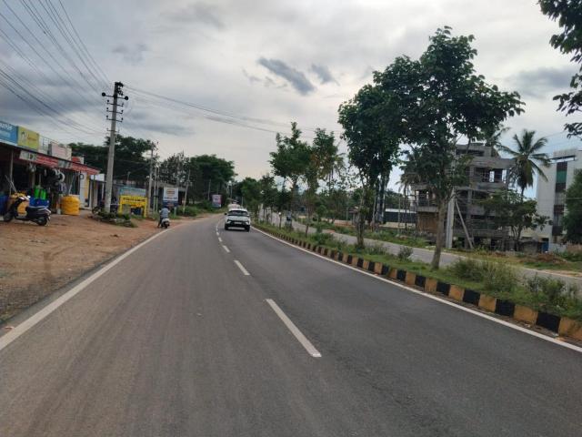 Residential Plot in Bogadi for resale Mysore. The reference number is 20903902