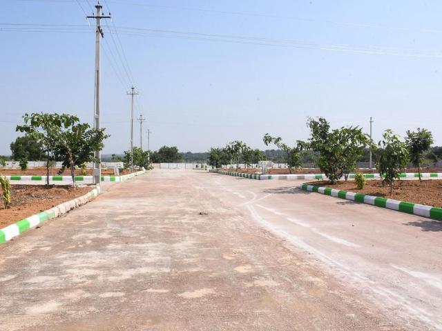 Residential Plot in Bongloor for resale Hyderabad. The reference number is 20423817