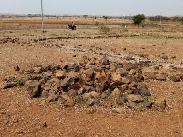 Residential Plot in Boramani for resale Solapur. The reference number is 20201340