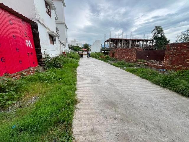 Residential Plot in Canal Road for resale Dehradun. The reference number is 20609461