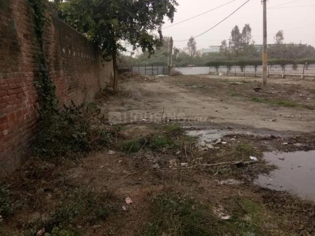 Residential Plot in Charbagh for resale Kanpur Road. The reference number is 17458245