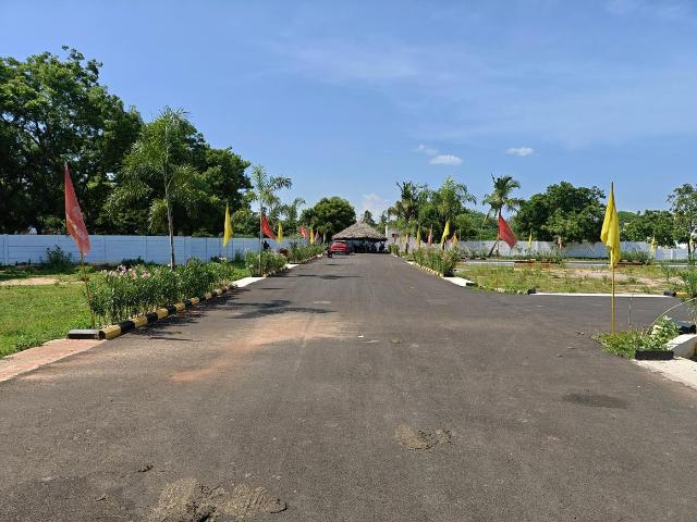 Residential Plot in Chembarambakkam for resale Chennai. The reference number is 18116150
