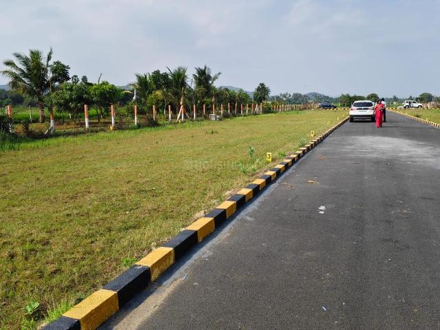 Residential Plot in Chengalpattu for resale Chennai. The reference number is 19533332
