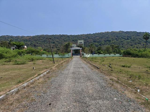 Residential Plot in Chengalpattu for resale Chennai. The reference number is 19549932