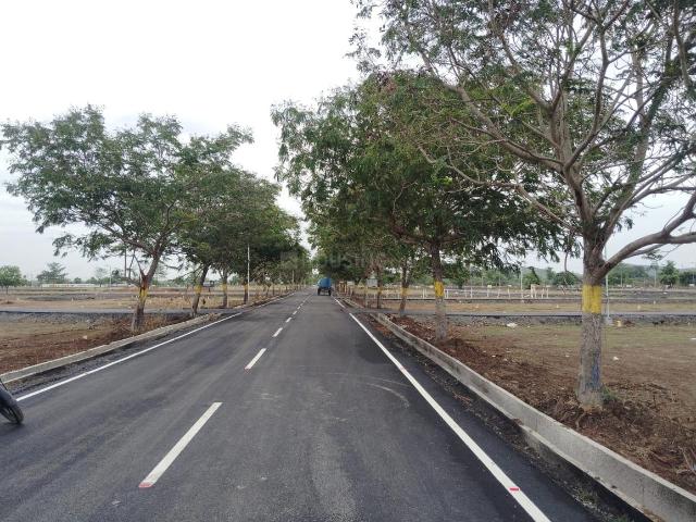 Residential Plot in Chengalpattu for resale Chennai. The reference number is 19136232