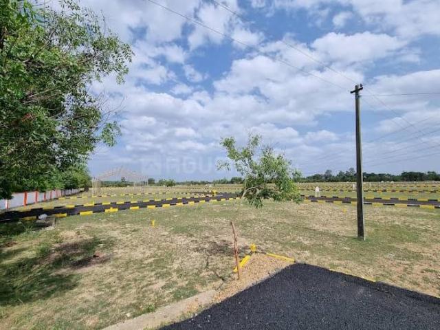Residential Plot in Chengalpattu for resale Chennai. The reference number is 19154069