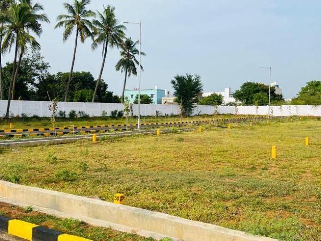 Residential Plot in Chengalpattu for resale Chennai. The reference number is 19184641